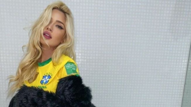 5 Potret Hot Karoline Lima, Eks Gebetan Neymar yang Kini Pacaran dengan Eder Militao