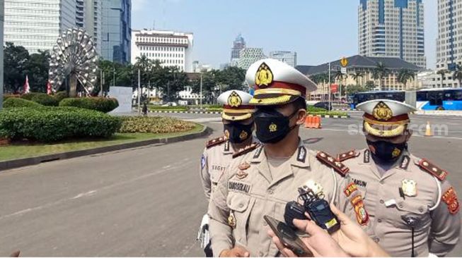 Antisipasi Demo Tolak PPKM, 400 Personel Jaga Kawasan Bundaran Senayan-Glodok