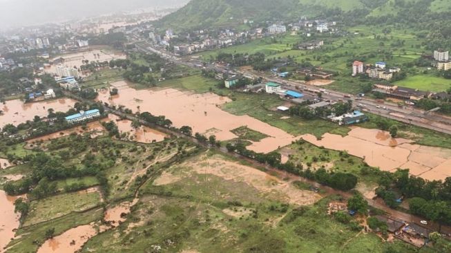 Penampakan Mengerikan Banjir di India yang Tewaskan 125 Orang