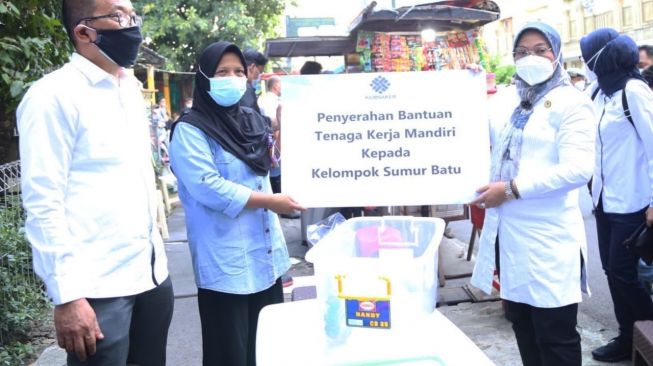 Buka Peluang Usaha di Masa Pandemi, Kemnaker Beri Program TKM pada Pedagang Kaki Lima