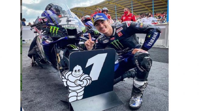 Gaya Maverick Vinales usai menyabet pole position di MotoGP Belanda 2021 (Instagram)