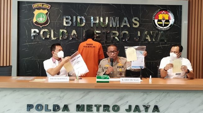 Calo Tiket Pesawat Ditangkap Gegara Jual Surat Hasil Swab PCR Palsu