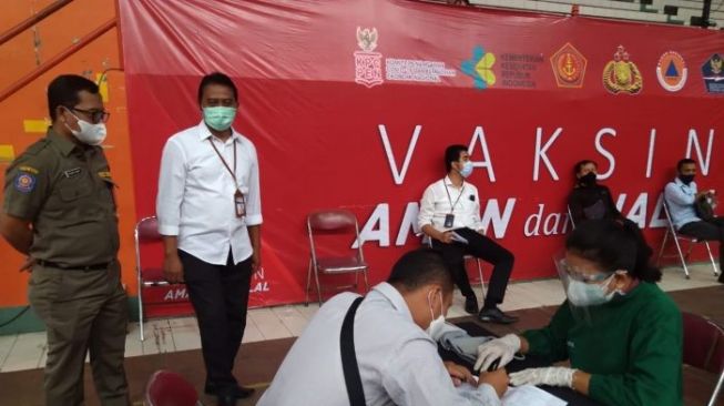 Di Banyumas Raya, Ribuan Pelaku Industri Jasa Keuangan Divaksin Covid-19