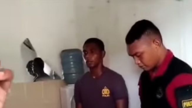Hina Tukang Sapu, Oknum Polisi Ini Langsung Dihukum