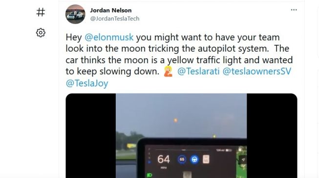 Twitter soal Tesla gagal identifikasi bulan atau lampu lalu lintas [Twitter: @JordanTeslaTech].