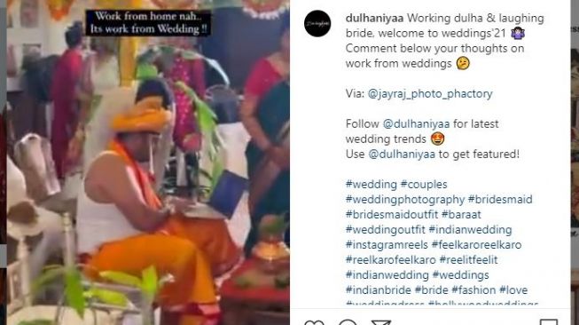 Pengantin pria kerja saat menikah. (Instagram/@dulhaniyaa)