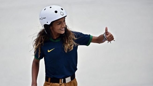 Tengok 5 Gaya Keren Rayssa Leal, Skateboarder Cilik Perah Medali Olimpiade Tokyo 2020