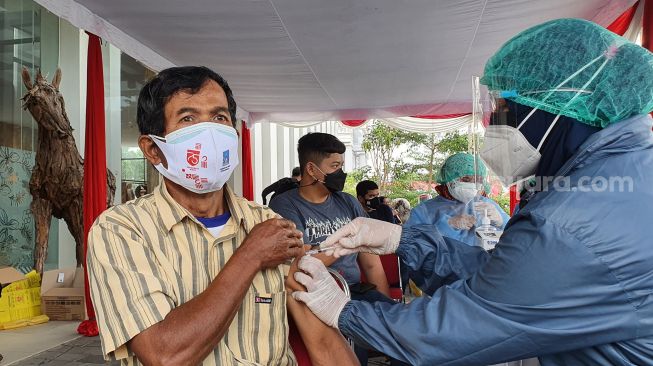 Bantu Percepatan Herd Immunity di Akhir Tahun, Dekranasda Vaksin Seribu Pelaku UMKM