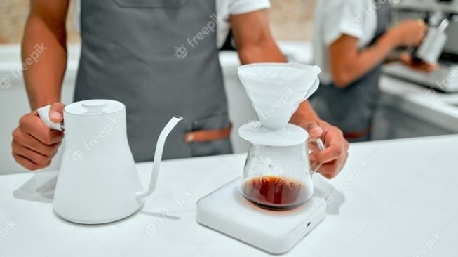 5 Cara Buat Kopi Ala Barista yang Bisa Diikuti di Rumah