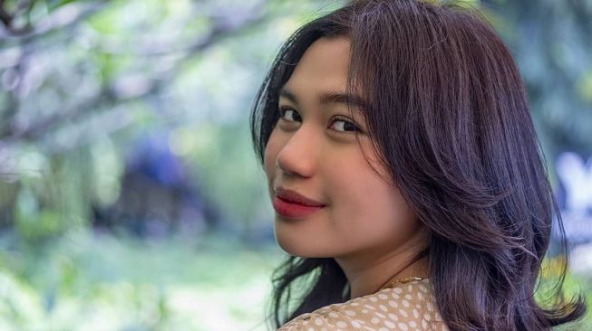 Bikin Video untuk Ayah, Aminda Chinika Sempat Trending Nomor 1 di Twitter