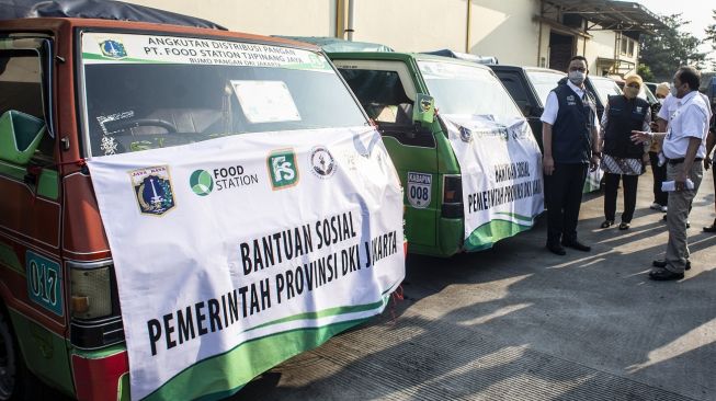 Lepas Rangkaian Terakhir Bansos Beras, Anies: Kita Ingin Masa Sulit Ini Segera Berakhir