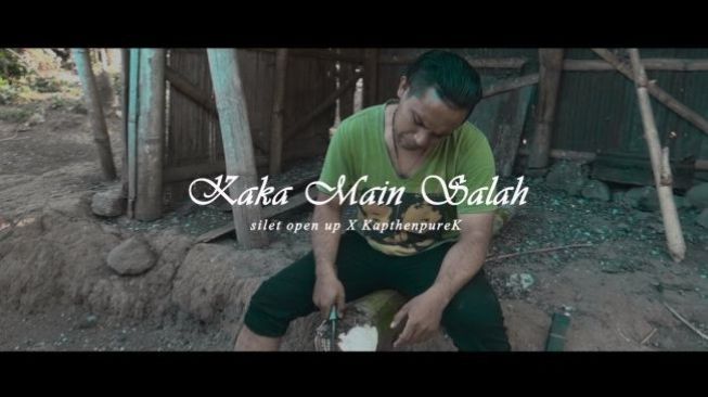 Viral di Tiktok, lirik lagu Kaka Main Salah – Andy Lo Wi dan Silet Open Up