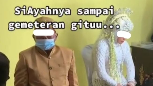 Viral Pesta Nikahan Mau Dimulai Dibubarkan Polisi, Tangan Ayah Pengantin Jadi Sorotan