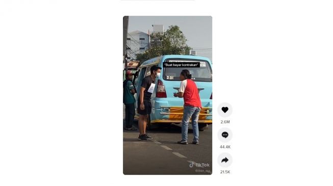 Berbagi rezeki unik, menukar Rp 10 ribu dengan Rp 50 ribu. [TikTok]