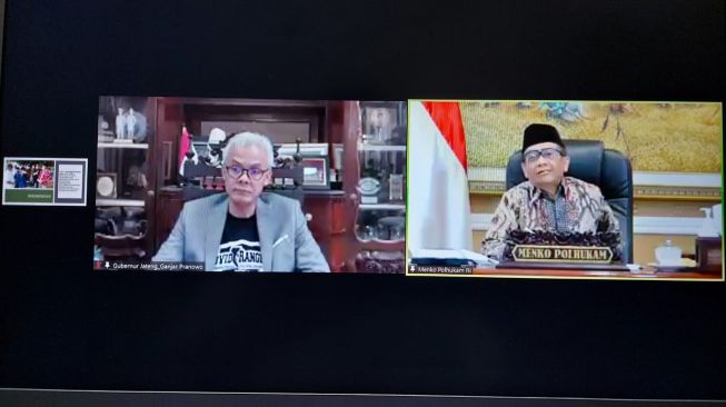 Mahfud MD dan Ganjar Ajak Masyarakat Jateng Berkolaborasi Tingkatkan Prokes Covid-19