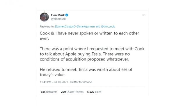 Cuitan Elon Musk menjawab isu menggantikan Tim Cook. [Twitter]