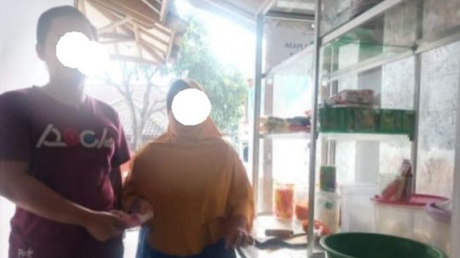 Gebrakan 10 Pemuda, Muncul Gerakan ''Beli 1 Bayar Rp100 Ribu" Bantu Pedagang Kecil