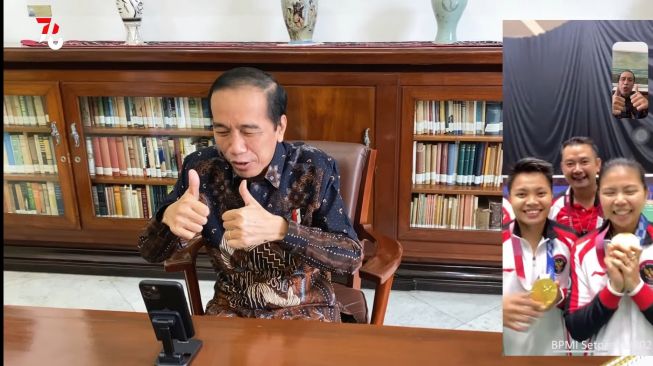 Jokowi Kasih 2 Jempol ke Greysia - Apriyani: Saya Degdegan Waktu Set Pertama