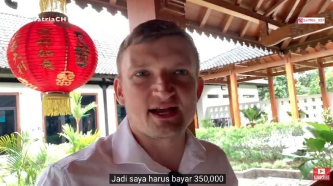 Tiket Turis Asing di Candi Borobudur Lebih Mahal, Bule Inggris Ini Ngamuk: Itu Konyol