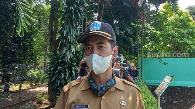  Humas Taman Margasatwa Ragunan Bambang Wahyudi. (Suara.com/Arga)