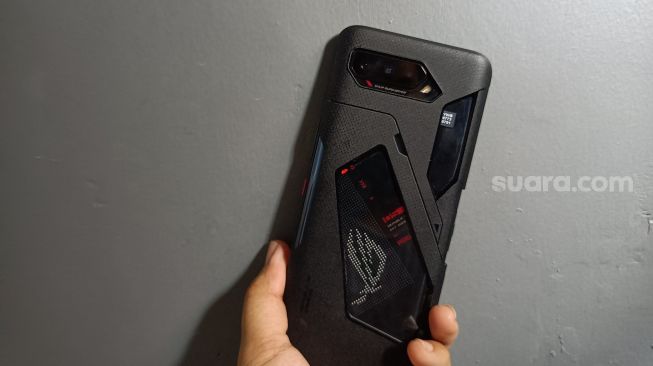 ROG Phone 5. [Suara.com/Dicky Prastya]