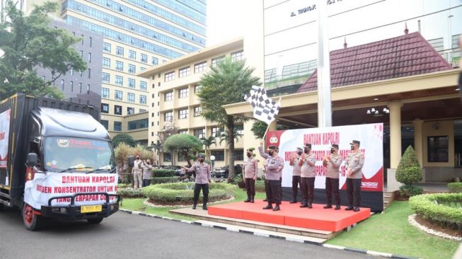 Kapolri Kirim Bantuan 1.000 Oksigen Konsentrator keRS Rujukan Covid se-Indonesia. (Dok Humas Polri)