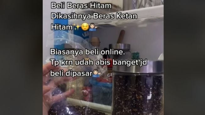 Cowok merasa tertipu mau buat masakan Korea. (TikTok)