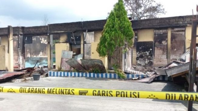 Warga Bakar Kantor Polisi, Ketua Dewan Adat : Akar Masalah Utamanya Miras