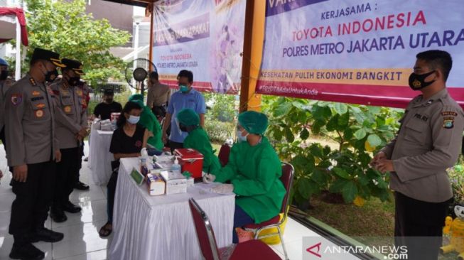 Toyota dukung perluasan vaksinasi untuk masyarakat umum [Toyota Indonesia via ANTARA/HO].