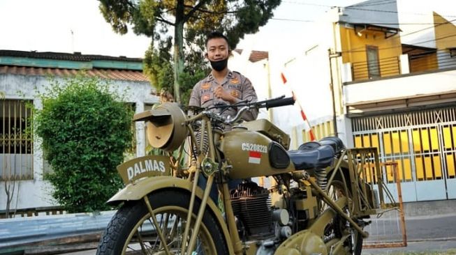 Wih! Ajudan Kapolresta Solo Ternyata Kolektor Motor Antik, Ada Keluaran Jerman dan Belanda