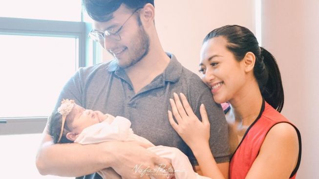 7 Potret Baby Sere Anak Sylvia Fully, Bikin Jatuh Cinta pada Pandangan Pertama