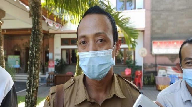 Gigit Jari! Warga Jembrana Diundang Vaksinasi Covid-19, Stok Habis