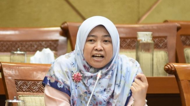 Penggunaan Indikator WHO pada Perpanjangan PPKM Level 4