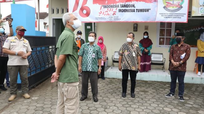 Penuhi Janji, Ganjar Pranowo Kunjungi Desa Karangnangka untuk Belajar Tangani Pandemi