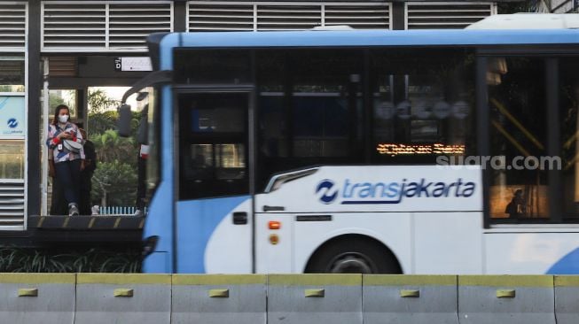 Bakal Ada Demo Mahasiswa Besar-besaran Hari Ini, Layanan Transjakarta Tetap Normal