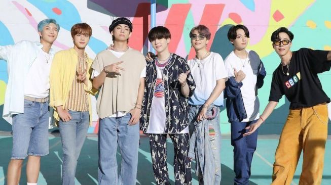 Pecah Rekor! Dynamite BTS Jadi MV Grup Korea Tercepat Capai 1,2 Miliar Tayangan