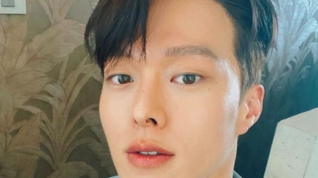 Beredar Foto Jang Ki Yong saat Wamil, Ganteng Maksimal