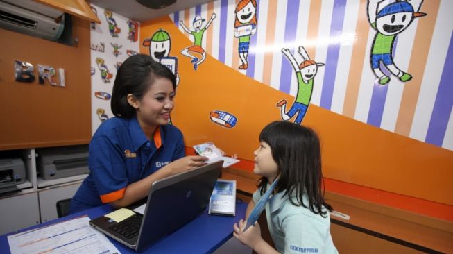 Tingkatkan Kualitas SDM, BRI Berikan Beasiswa untuk Pelajar Berprestasi