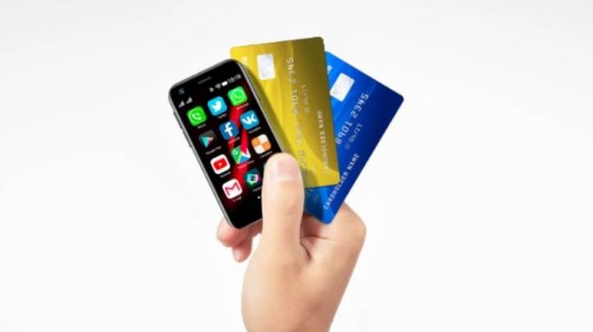Imut Banget! Ini Smartphone 4G Terkecil di Dunia