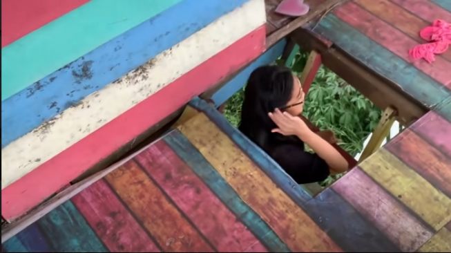 Potret Lokasi Syuting Dari Jendela SMP. [Youtube/Jefan Nathanio]
