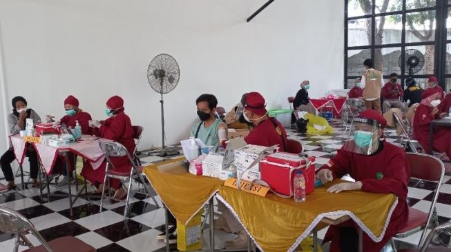 Vaksinasi Bagi Santri di DIY Dimulai, Fahmi: Target Menyesuaikan Jumlah Nakes