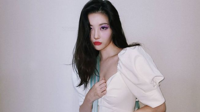 Music Video You Can't Sit With Us, Sunmi Tembus 10 Juta Views Dalam Satu Hari!
