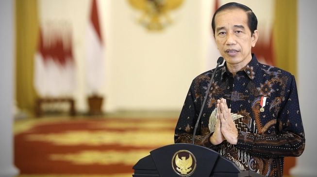 Pengamat Politik Sebut Jokowi Berpotensi Diberhentikan Karena Membahayakan Negara
