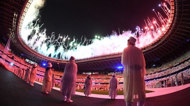 Tanpa Penonton, Para Atlet Berbaur Budaya Rayakan Penutupan Olimpiade Tokyo