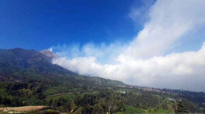 Malam 1 Suro, Warga Lereng Merapi Tetap Gelar Ritual Sedekah Gunung