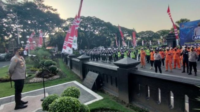 Malam Ini Ratusan Aparat di Malang Siaga, Antisipasi Konvoi Perayaan Ulang Tahun Arema