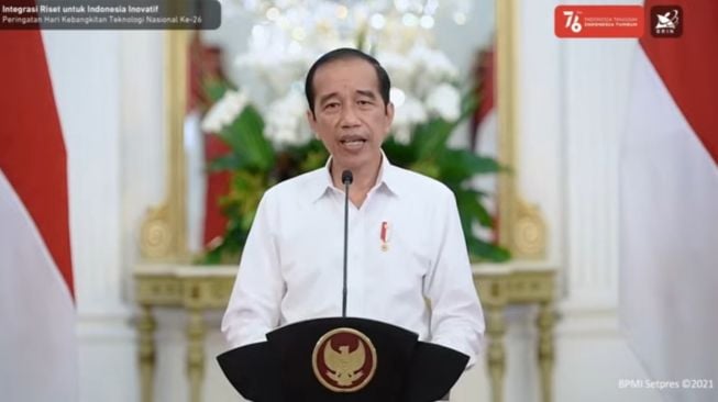 Presiden Jokowi saat berpidato di Hari Kebangkitan Teknologi Nasional ke-26. (ist)