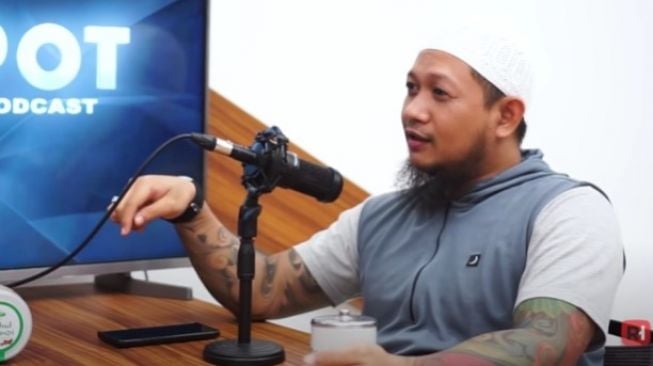 Gitaris Dewa Putu Adhi Masuk Islam, Jatuh Miskin Uang Hanya Rp 26 Ribu