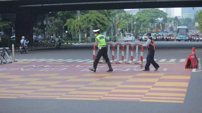 Warga Luar Kota Dilarang Masuk Surabaya saat Natal dan Tahun Baru