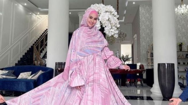 Singgung Hijrah Kartika Putri, Netizen: Kelakuan Masih Kayak Setan